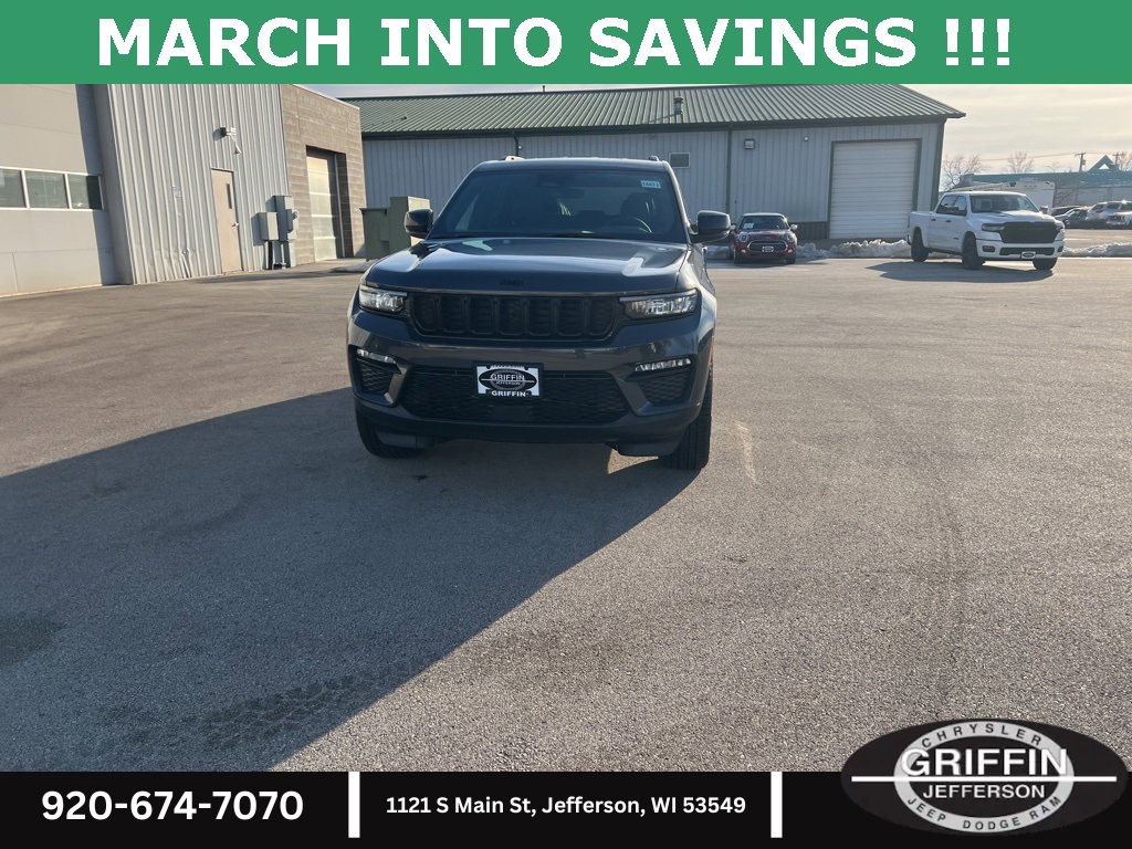 New 2025 Jeep Grand Cherokee Limited w/ Black Appearance Package image 3