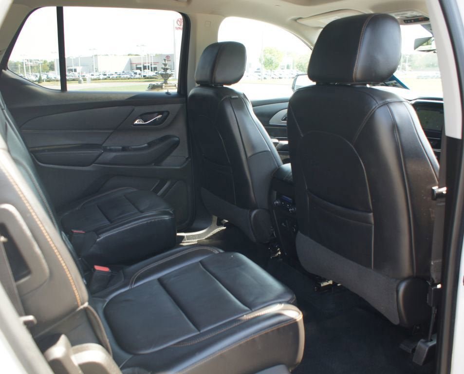 Used 2018 Chevrolet Traverse LT image 24