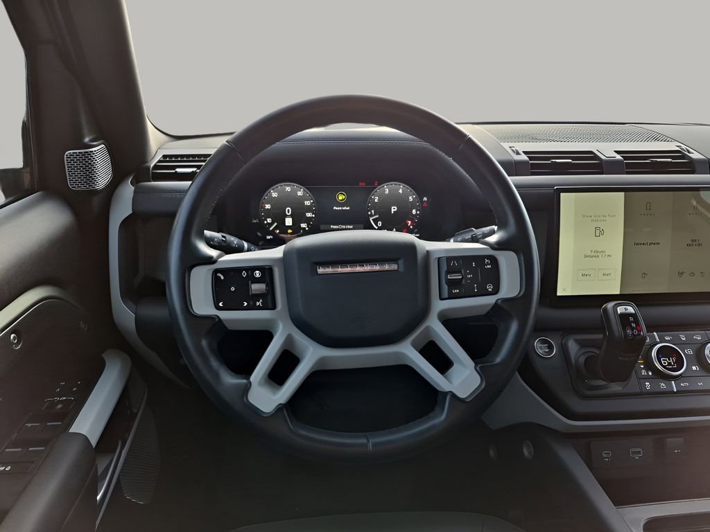 Used 2024 Land Rover Defender 130 X-Dynamic SE AWD/4WD image 24