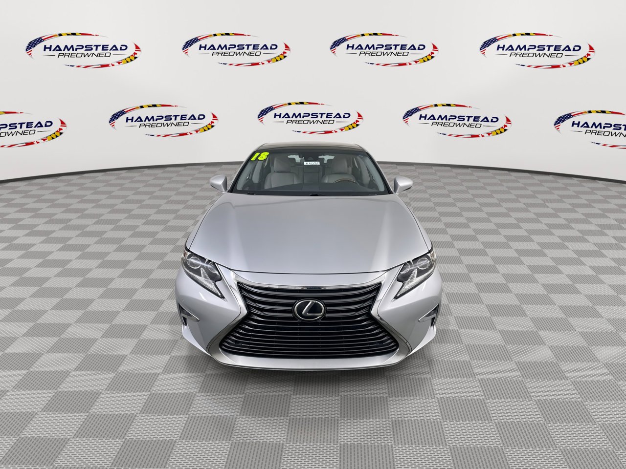 Used 2018 Lexus ES 350 w/ Luxury Package w/Wood Trim image 3