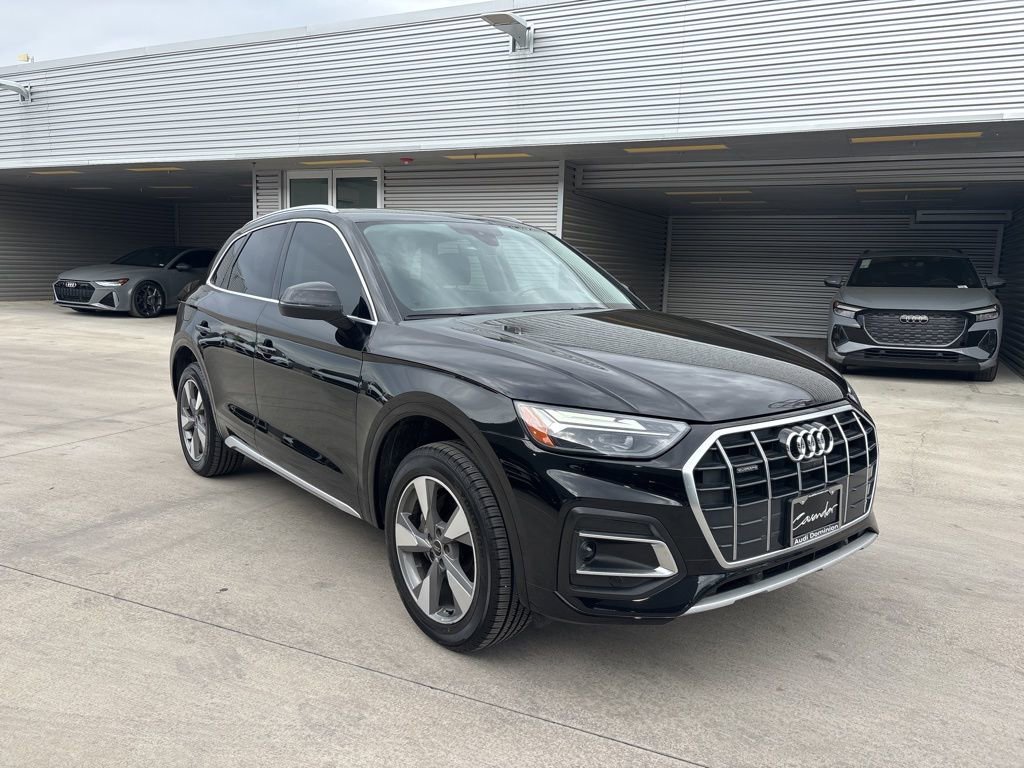 Used 2023 Audi Q5 2.0T Premium Plus w/ Premium Plus Package image 3