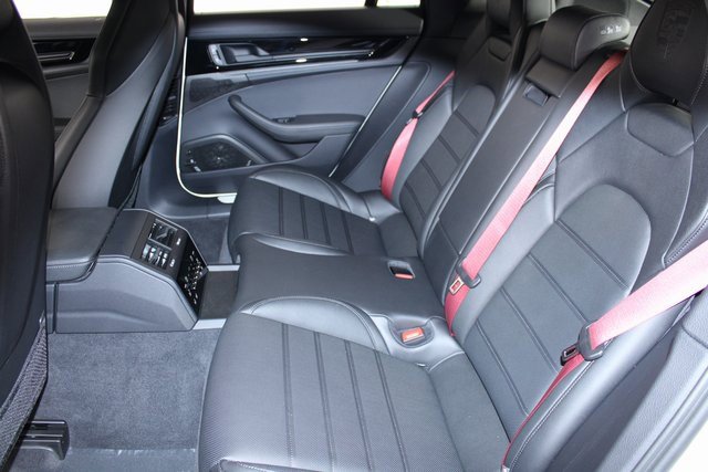 New 2025 Porsche Panamera 4 image 24