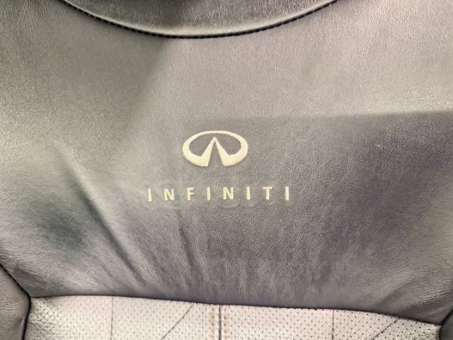Used 2011 INFINITI FX35 AWD w/ Premium Pkg image 16