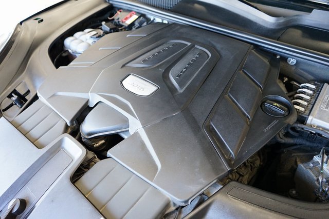 Used 2020 Porsche Cayenne image 51