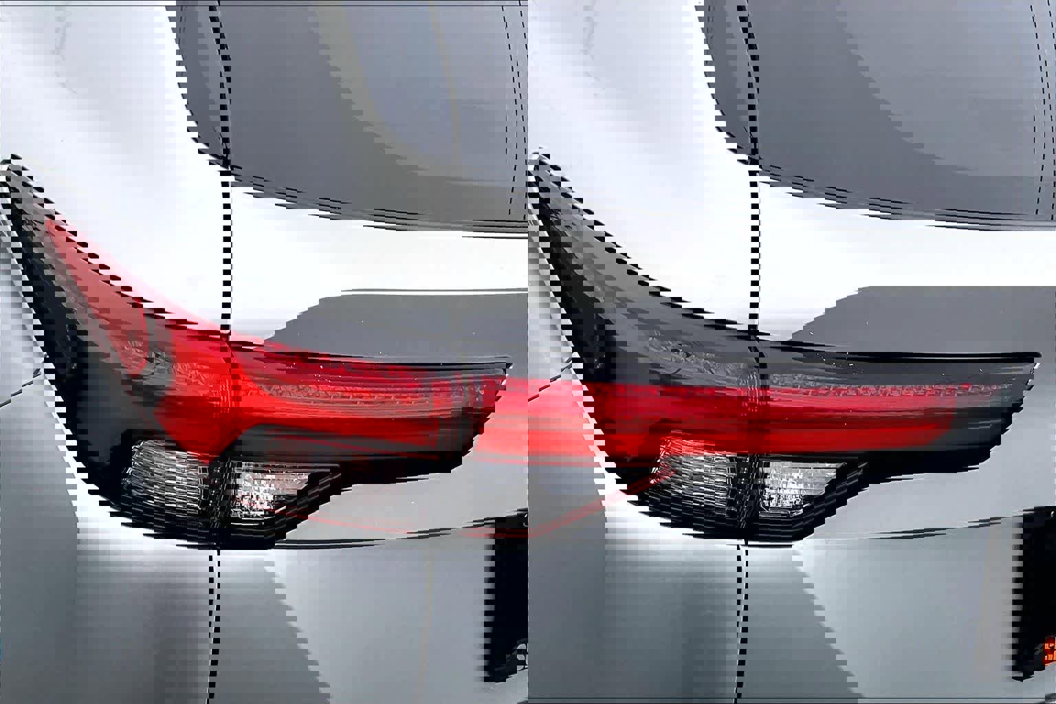 Used 2023 Mitsubishi Outlander SEL image 32