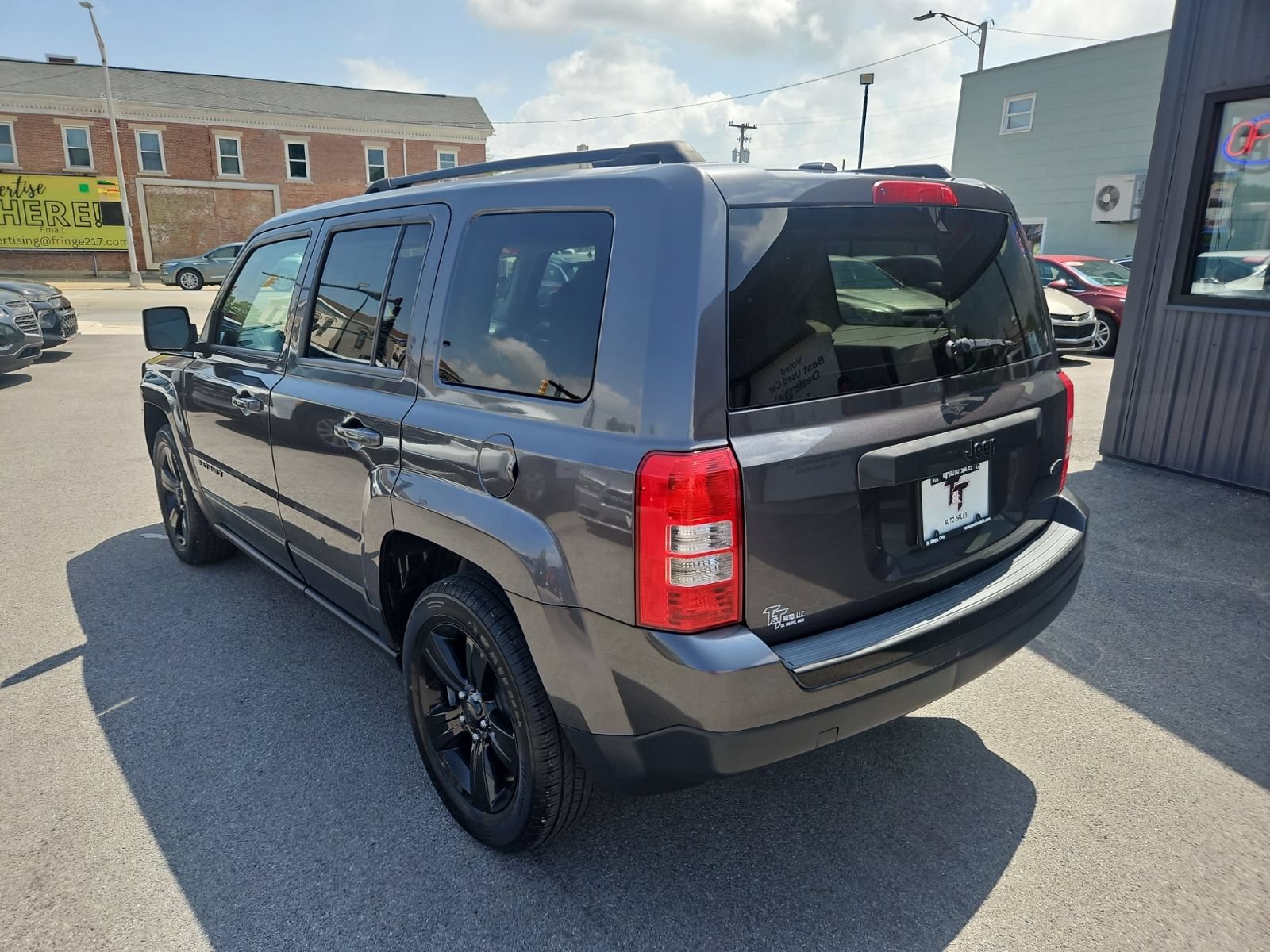 Used 2014 Jeep Patriot Sport w/ Power Value Group FWD image 4
