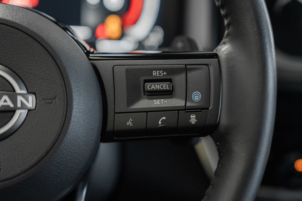 Used 2023 Nissan Rogue Platinum AWD/4WD image 33