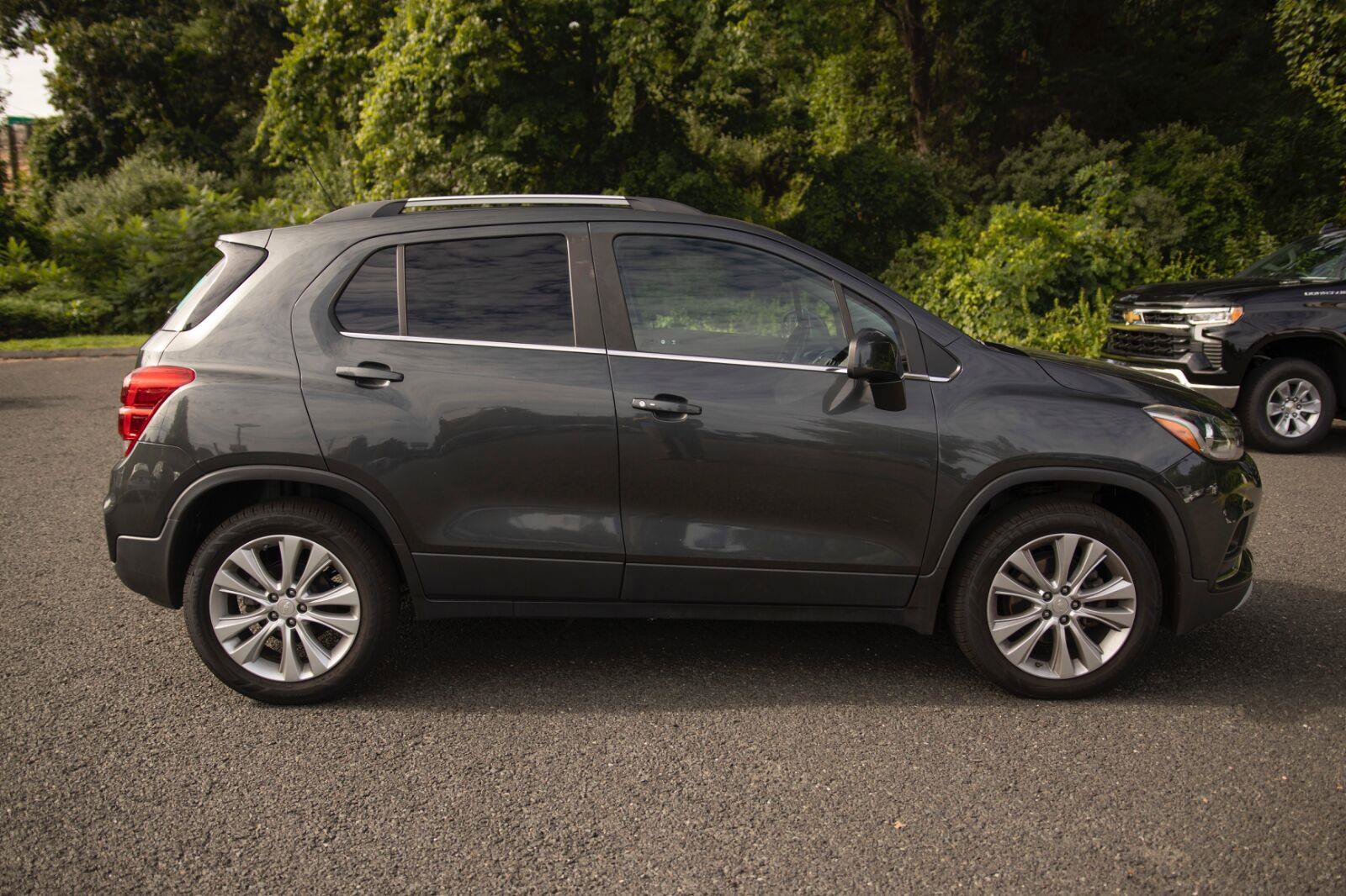Used 2020 Chevrolet Trax Premier AWD/4WD image 23