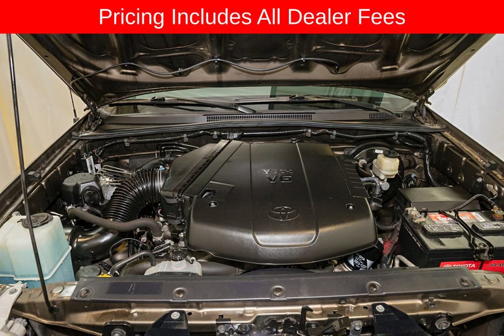 Used 2015 Toyota Tacoma PreRunner w/ SR5 Package RWD image 17