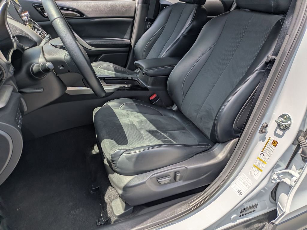 Used 2025 Mitsubishi Eclipse Cross SE AWD/4WD image 14