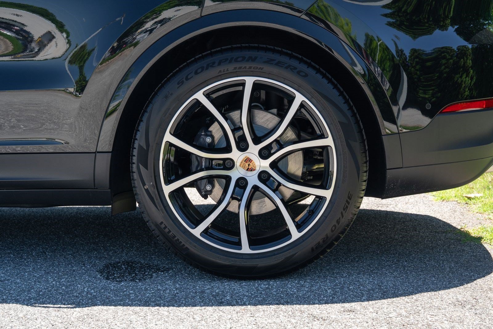 New 2026 Porsche Cayenne GTS AWD/4WD image 13