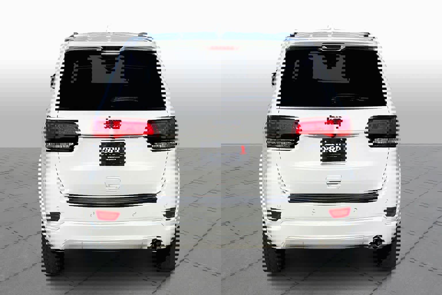 Used 2021 Jeep Grand Cherokee Laredo X image 4