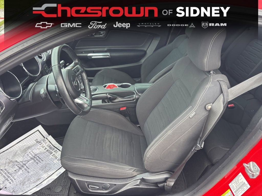 Used 2017 Ford Mustang Coupe RWD image 22