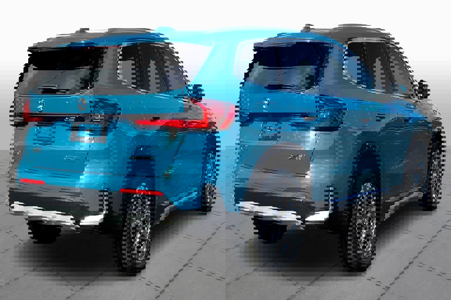 Certified 2025 BMW X1 xDrive28i image 12