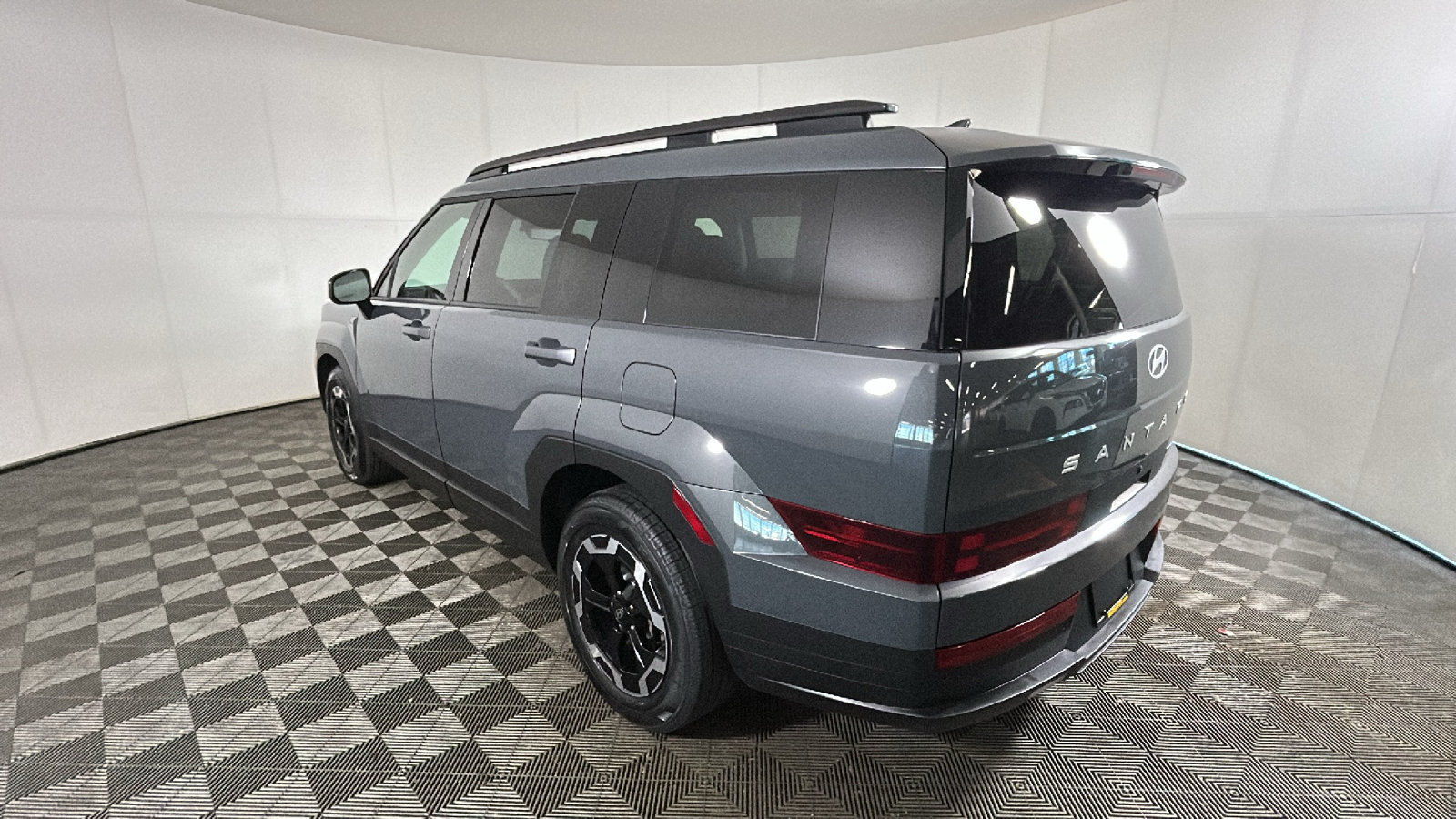 Used 2024 Hyundai Santa Fe SEL AWD/4WD image 5