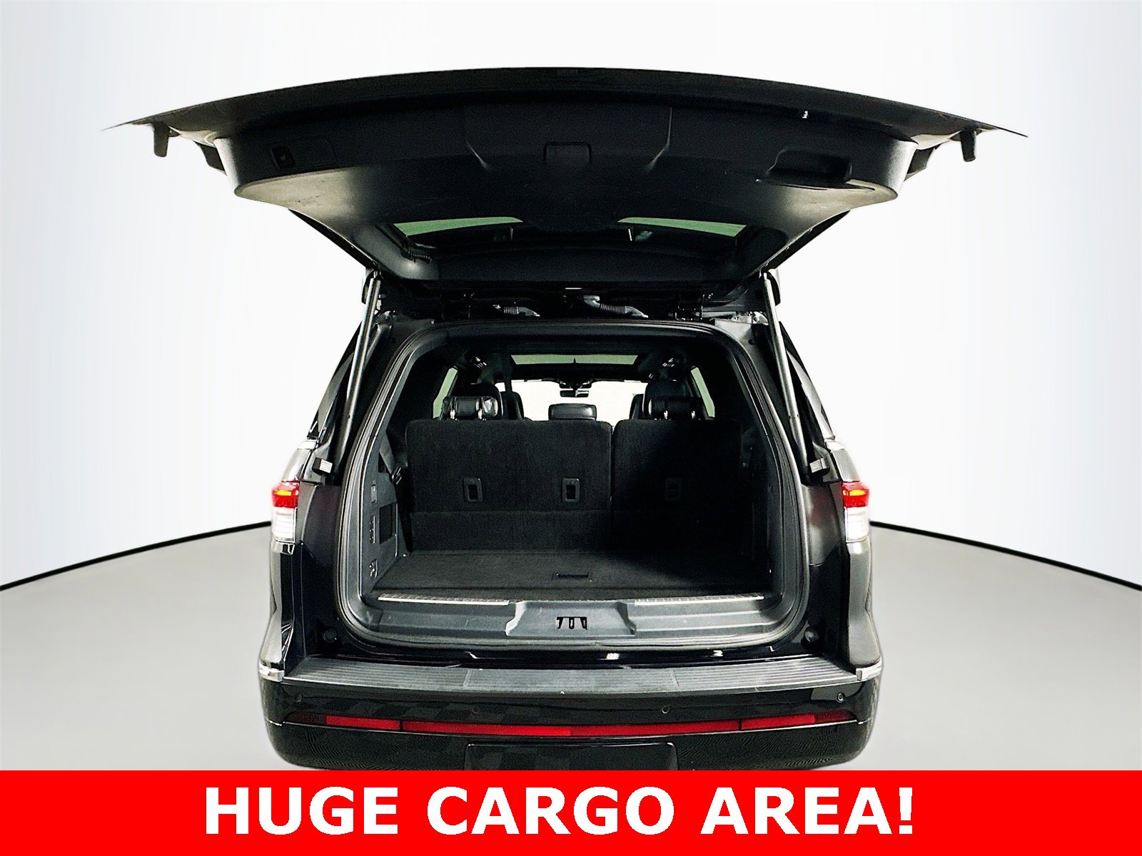Used 2023 Lincoln Navigator Reserve image 33