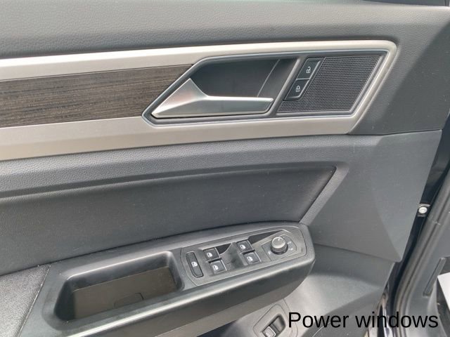 Used 2018 Volkswagen Atlas SEL AWD/4WD image 24