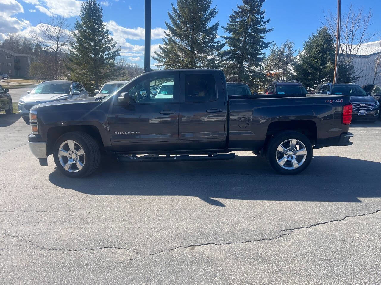 Used 2015 Chevrolet Silverado 1500 LT image 3