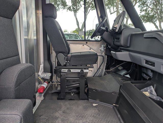 Used 2024 Chevrolet Brightdrop 600 w/ Battery Pack, Max Range AWD/4WD image 15