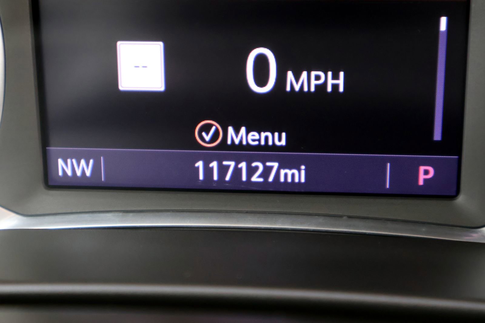 Used 2021 GMC Acadia SLT FWD image 28