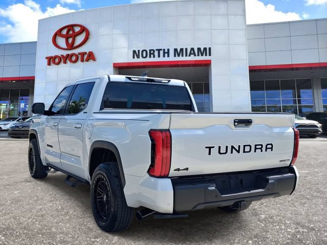 Used 2025 Toyota Tundra Limited AWD/4WD image 3