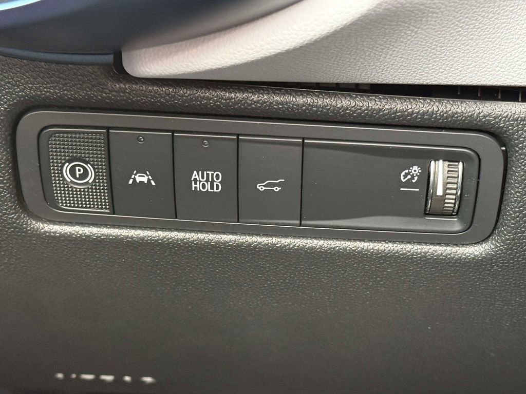 Used 2025 Chevrolet Equinox EV LT image 27