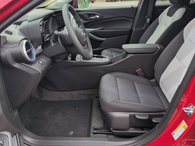 New 2026 Chevrolet Trax LS w/ LS Convenience Package image 15