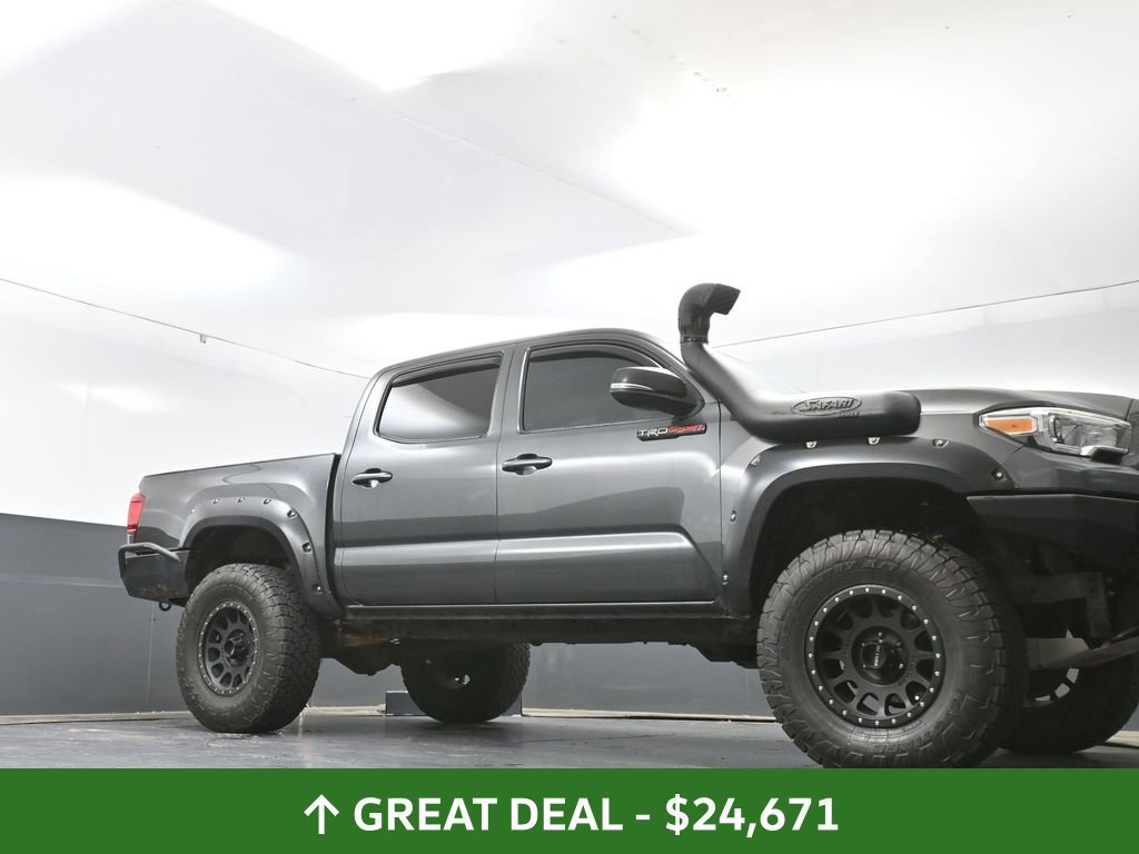 Used 2016 Toyota Tacoma TRD Sport w/ Towing Package AWD/4WD image 50