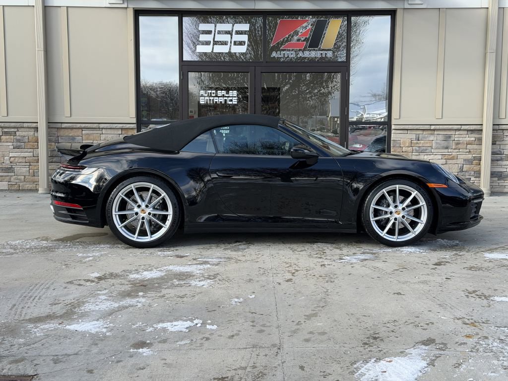 Used 2020 Porsche 911 Carrera image 3