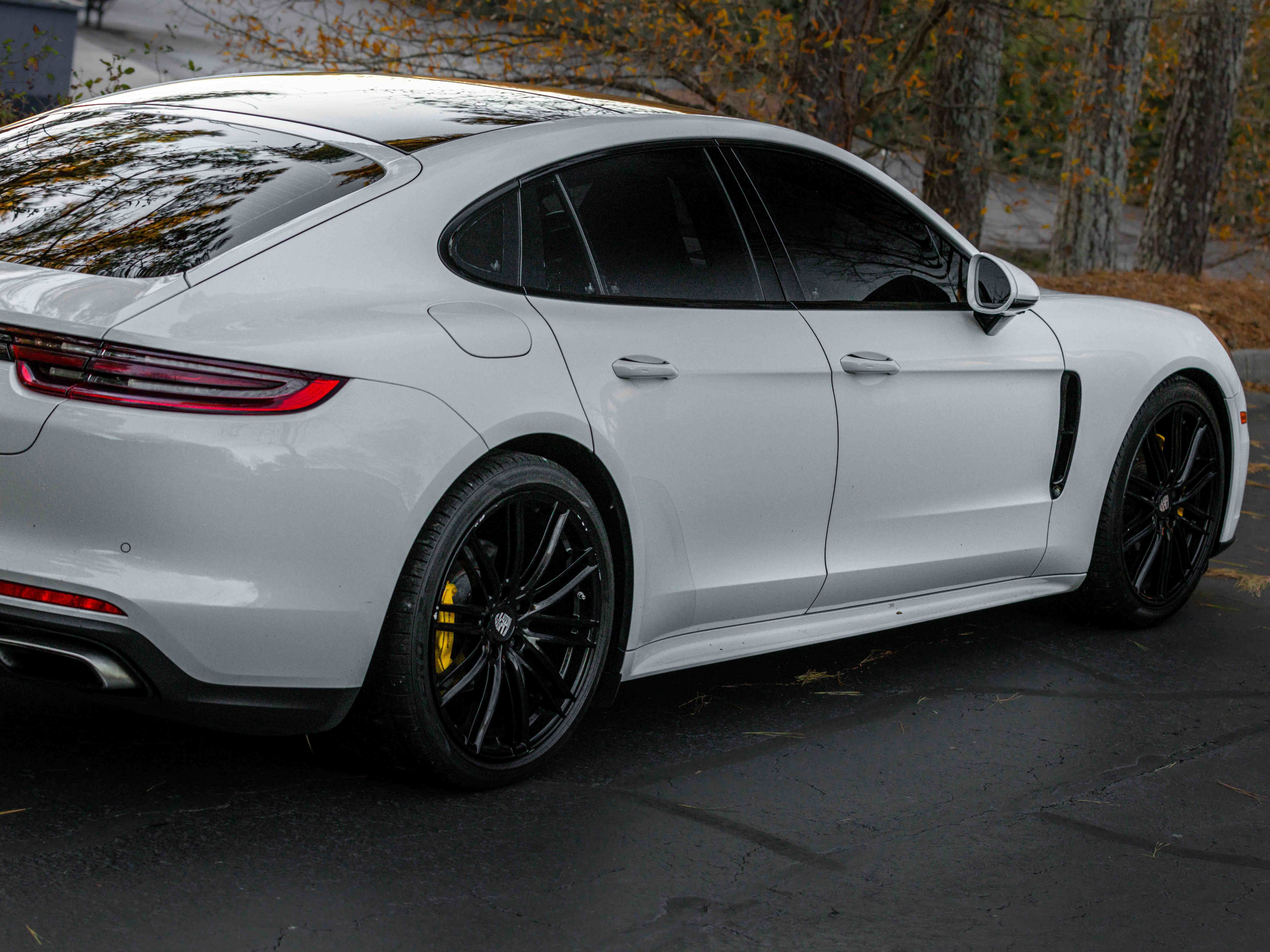 Used 2017 Porsche Panamera image 60