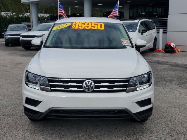 Used 2021 Volkswagen Tiguan S FWD image 2