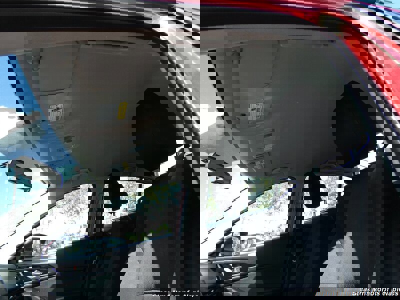 Used 2015 MAZDA MAZDA3 i Sport image 32