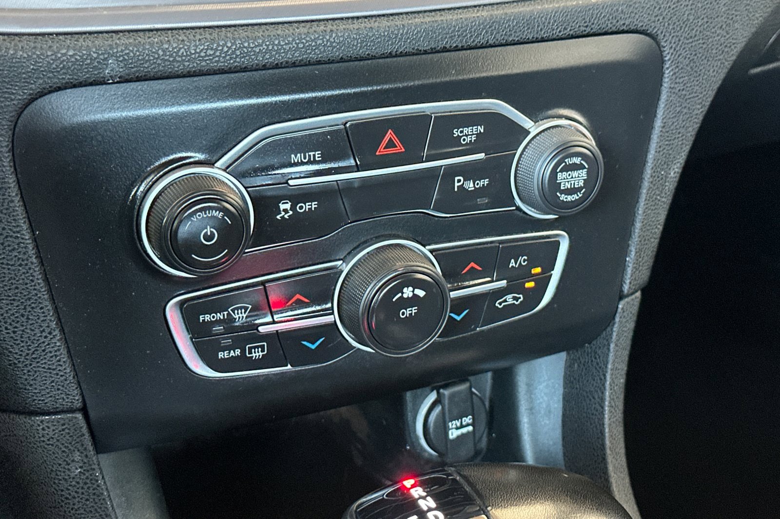 Used 2023 Dodge Charger SXT image 19