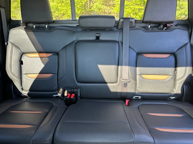 Certified 2023 GMC Sierra 2500 AT4 w/ AT4 Preferred Package AWD/4WD image 38