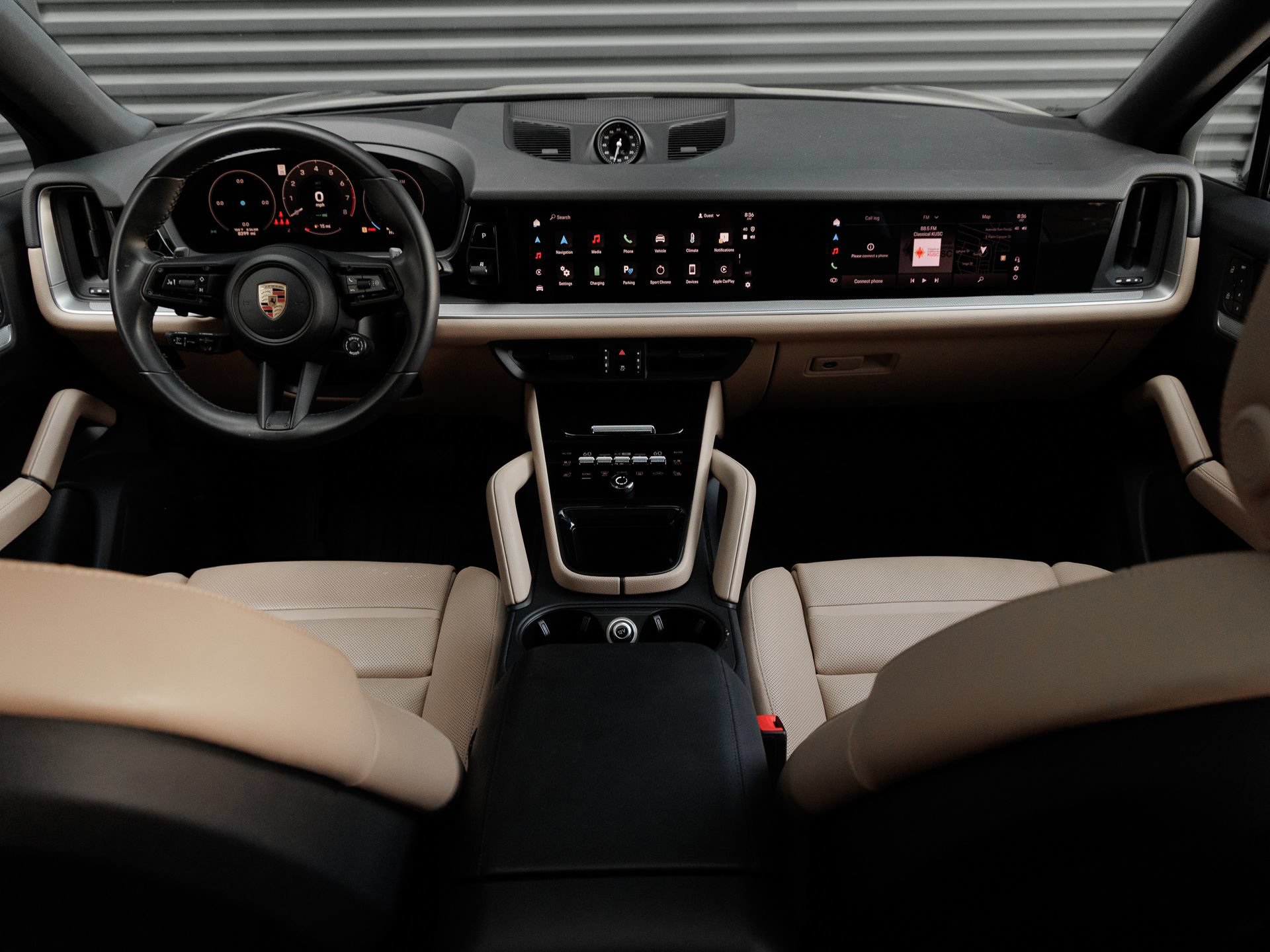 Certified 2025 Porsche Cayenne E-Hybrid Coupe AWD/4WD image 16