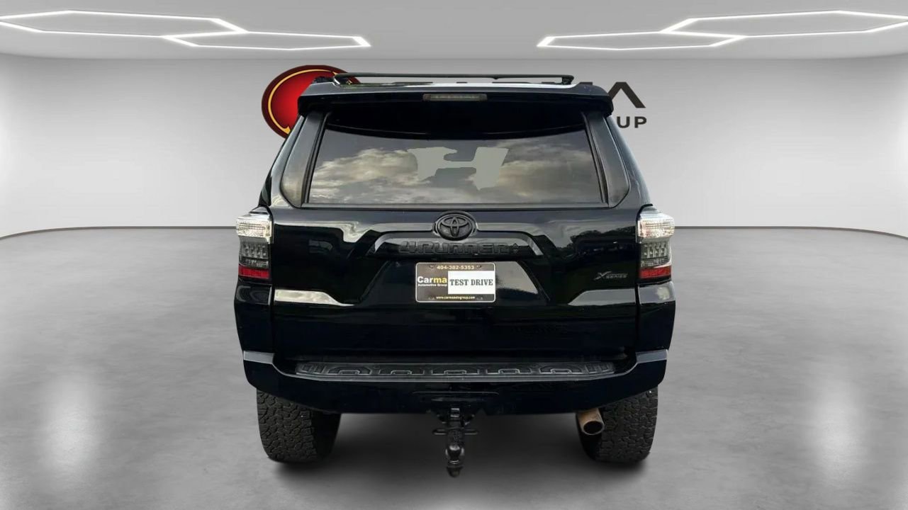 Used 2020 Toyota 4Runner SR5 Premium w/ Moonroof Package AWD/4WD image 4
