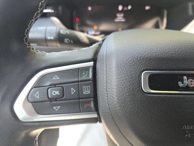 Used 2022 Jeep Compass High Altitude AWD/4WD image 18
