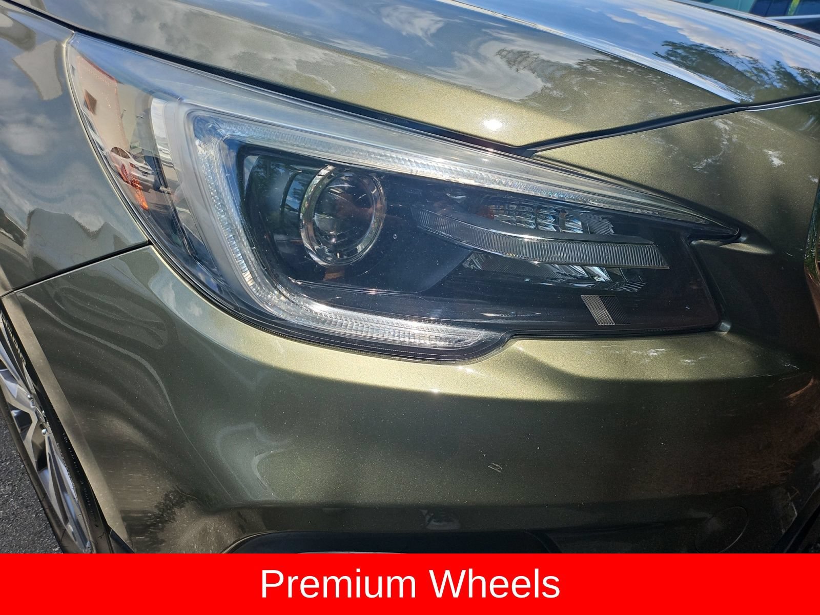 Used 2019 Subaru Outback 3.6R Touring AWD/4WD image 11