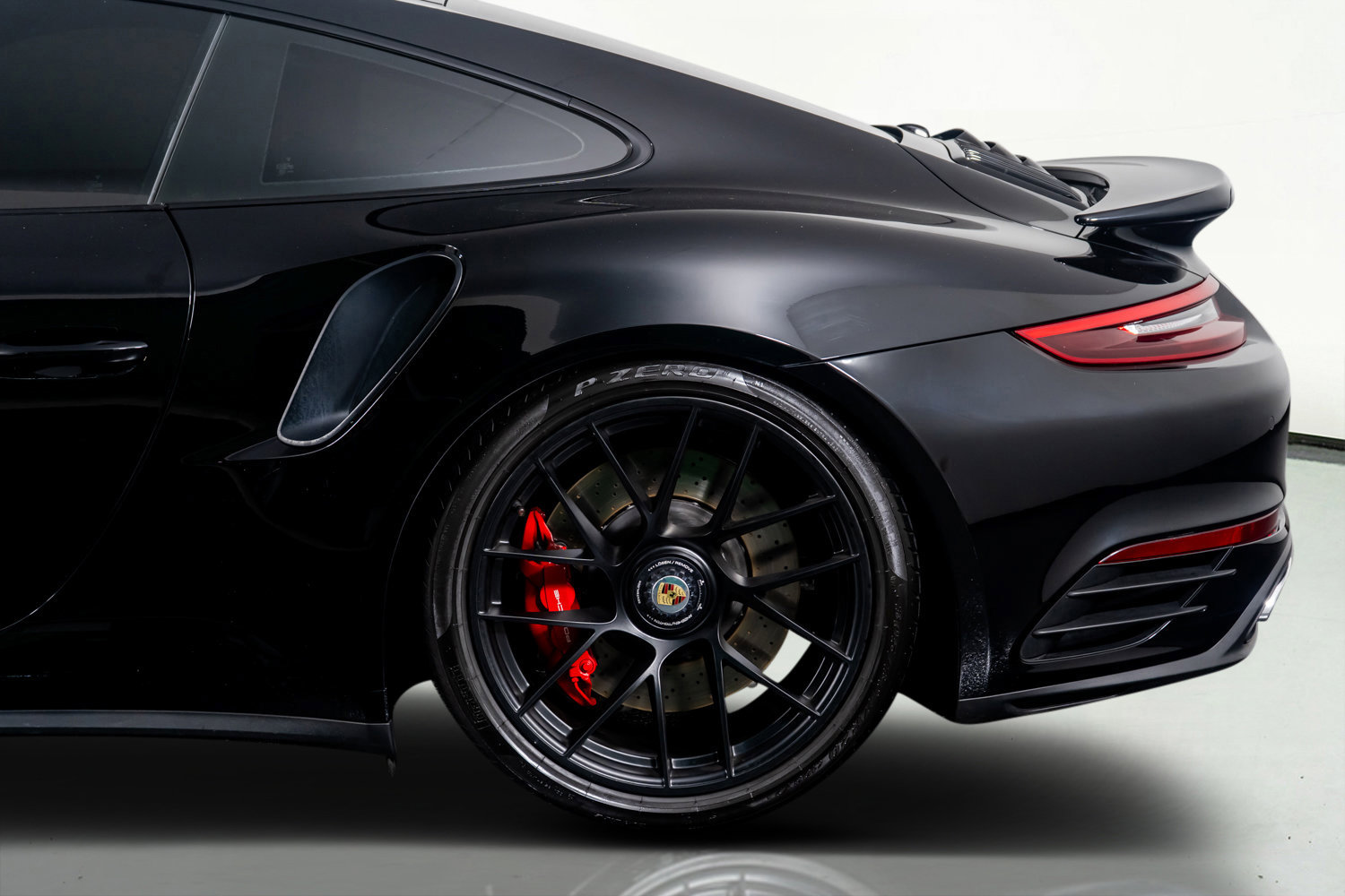 Used 2019 Porsche 911 Turbo w/ Light Design Package image 16