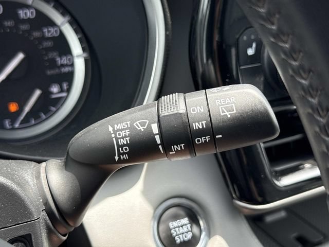 Used 2021 Toyota Highlander XLE AWD/4WD image 26