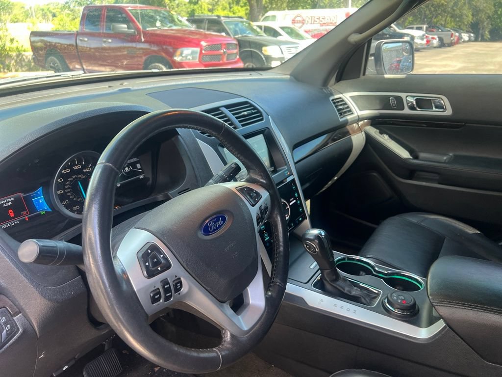 Used 2014 Ford Explorer Limited AWD/4WD image 9