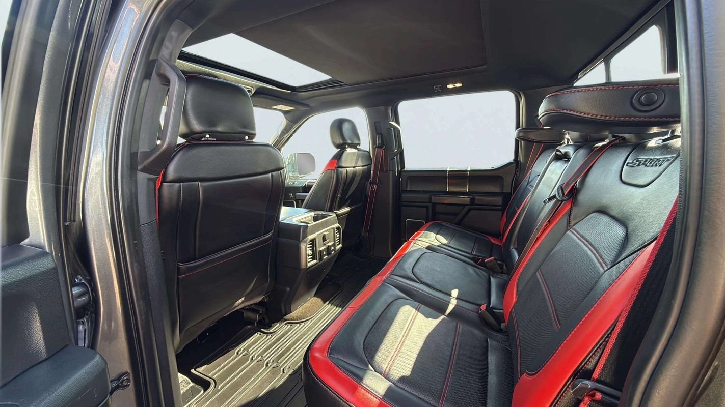 Used 2019 Ford F150 Lariat w/ Equipment Group 502A Luxury AWD/4WD image 18