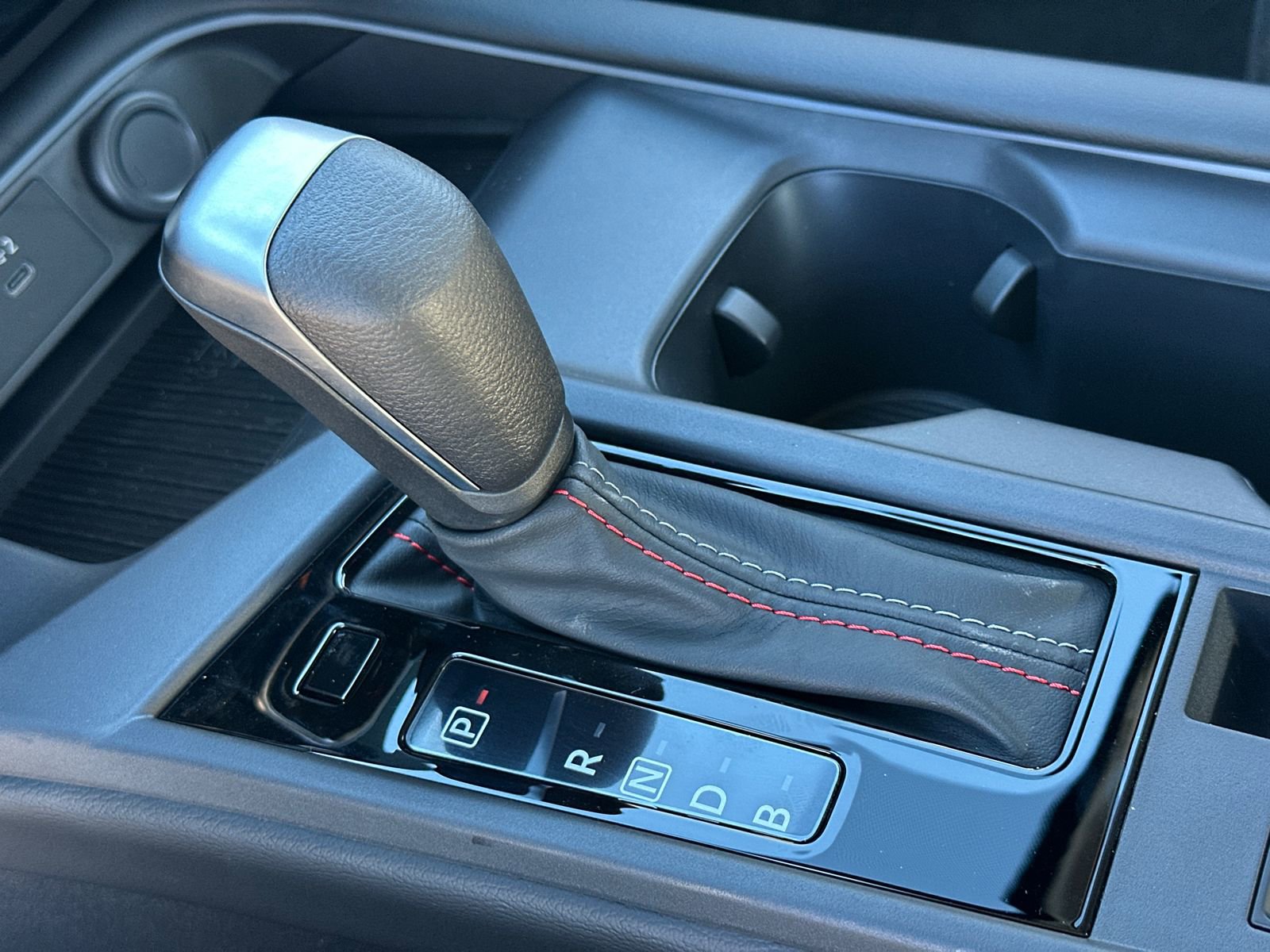 New 2026 Nissan Sentra SR w/ SR Premium Package image 33