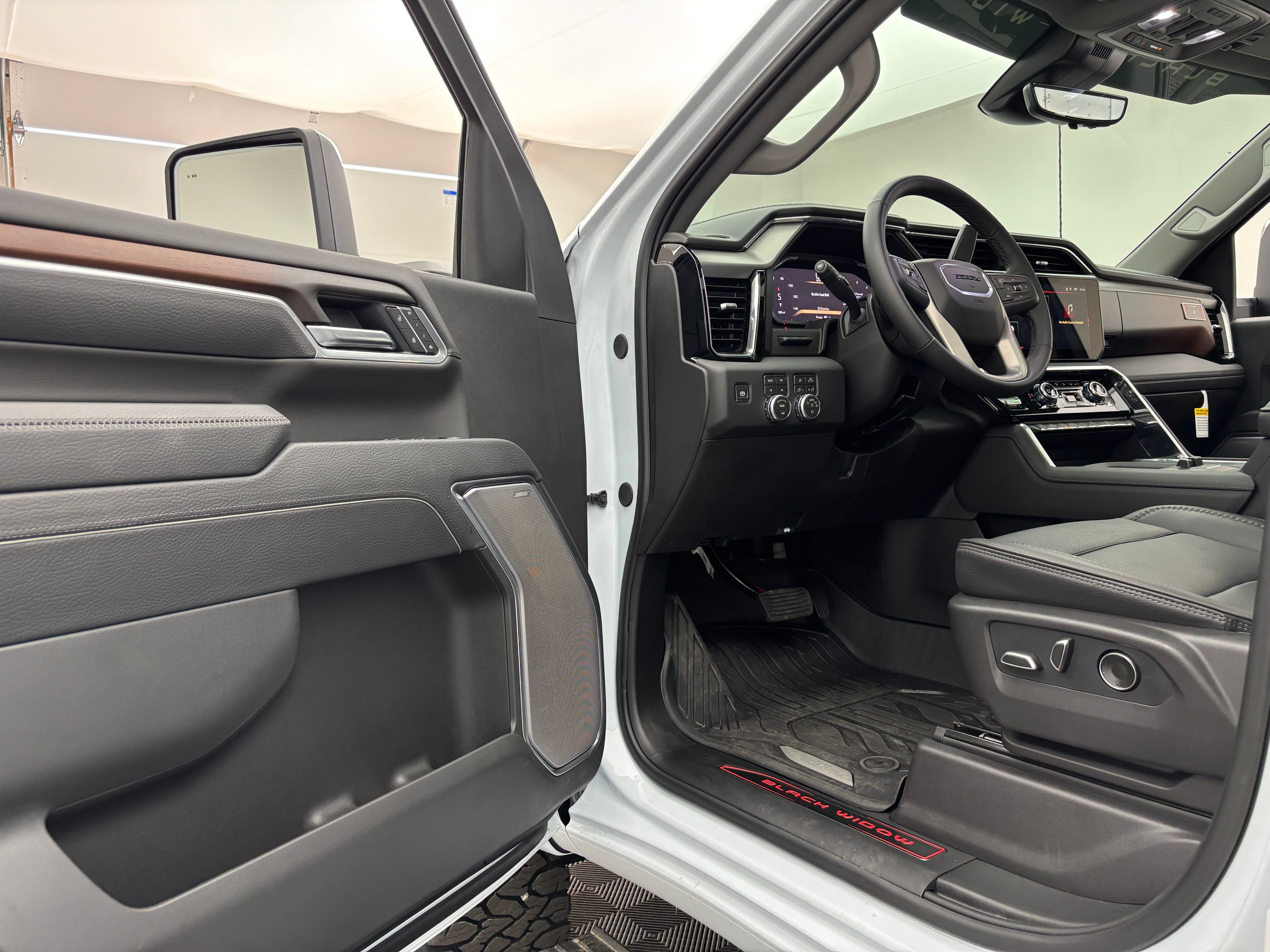 New 2026 GMC Sierra 2500 Denali w/ Denali Reserve Package AWD/4WD image 19