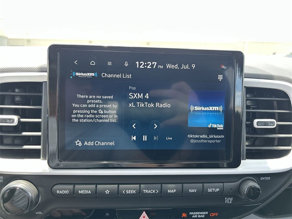 New 2025 Hyundai Venue Limited image 23