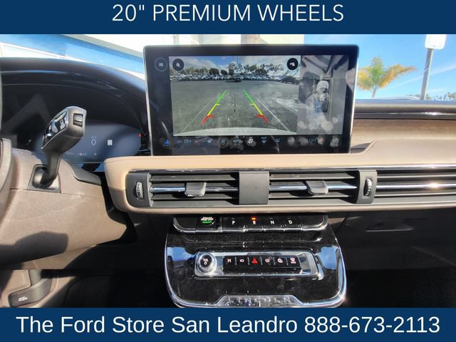 Used 2024 Lincoln Corsair Grand Touring w/ Equipment Group 301A AWD/4WD image 25