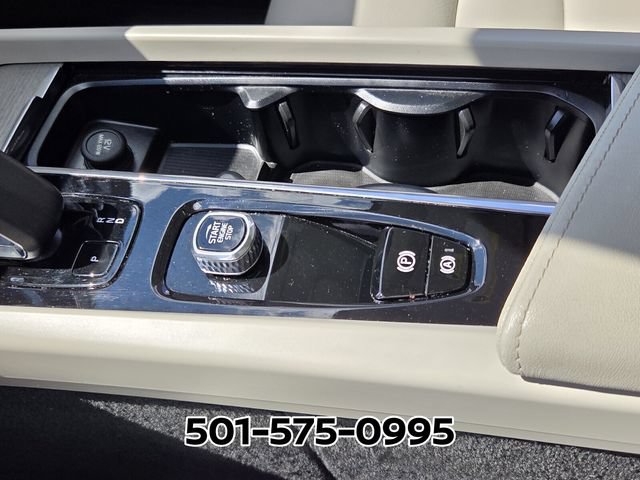 Used 2023 Volvo XC60 B5 Plus AWD/4WD image 30
