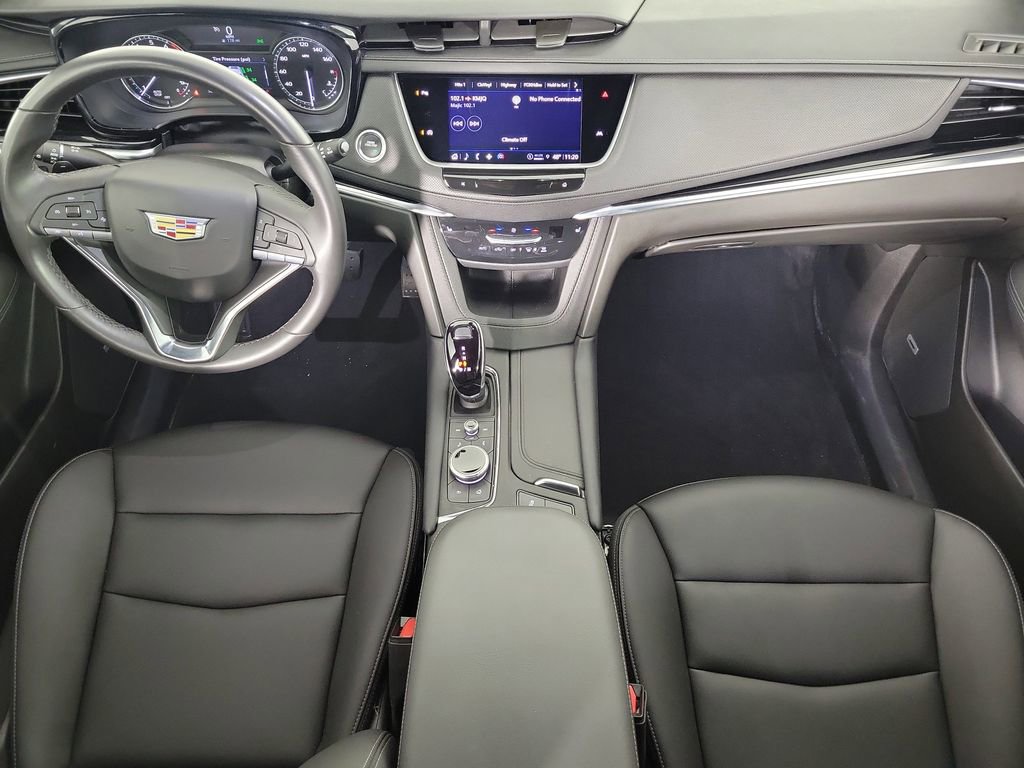 Certified 2024 Cadillac XT6 Luxury w/ LPO, Floor Liner Package image 16