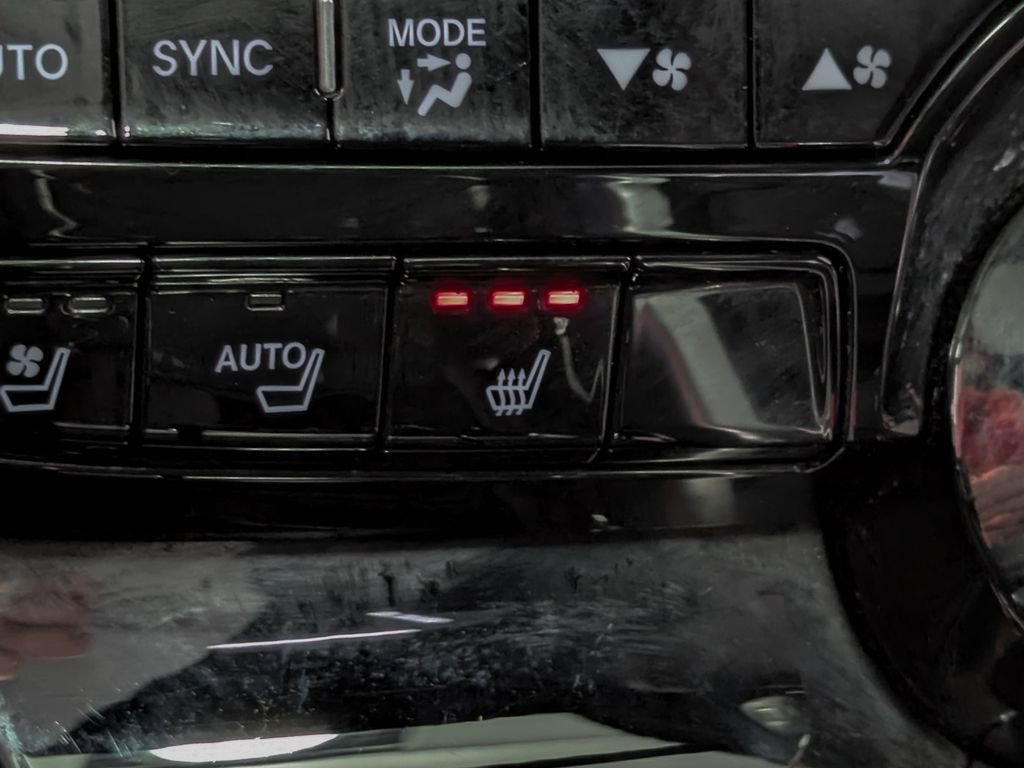 Used 2022 Acura MDX A-Spec image 23