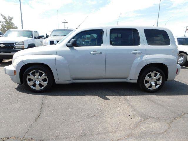Used 2009 Chevrolet HHR LS image 4